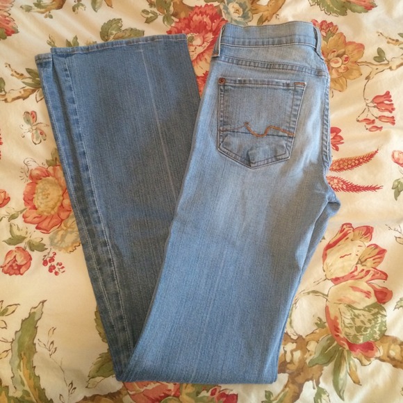Stretch light denim 7 jeans size 25
