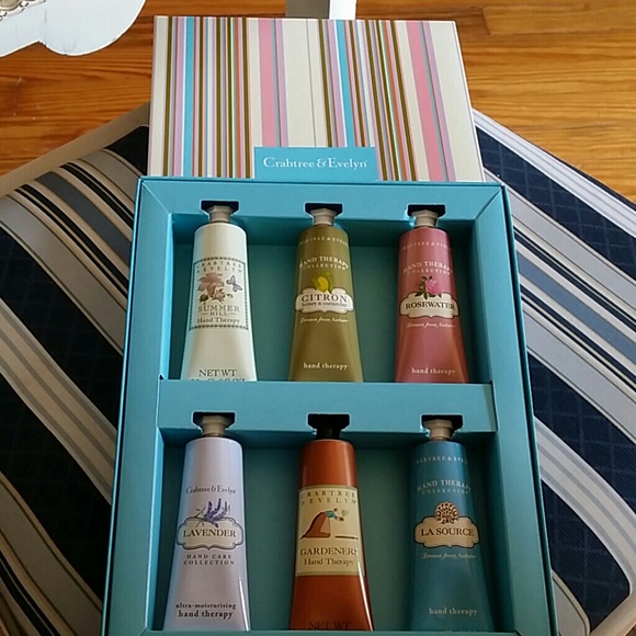Crabtree & Evelyn Other - SALE!  Crabtree & Evelyn Set 6 Hand Therapy