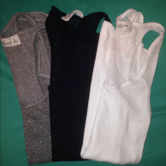 Abercrombie & Fitch Bundle - Picture 1 of 3