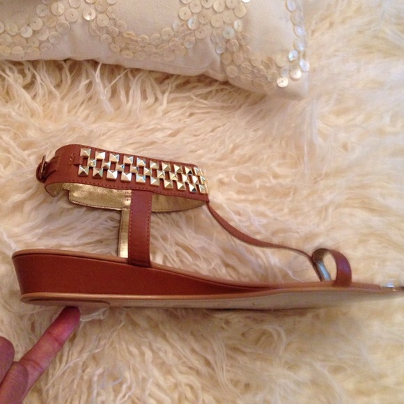 🔥BUNDLED🔥 SOLD - Picture 3 of 3