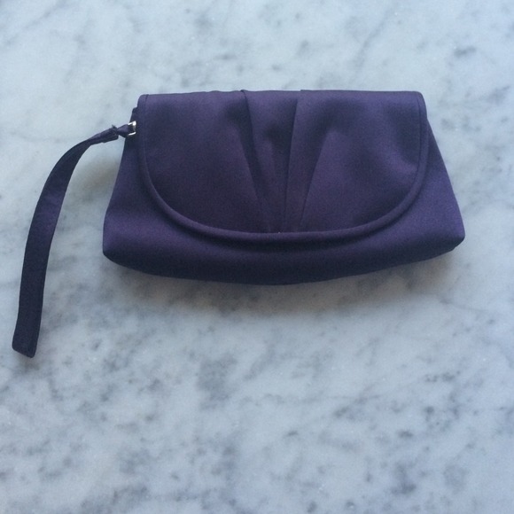 David's Bridal Clutches & Wallets - Purple Satin Clutch 💜