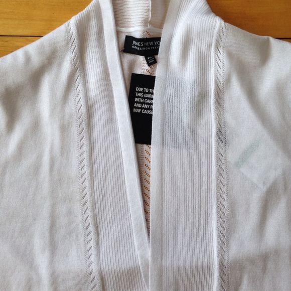 Cropped open-front cardigan, white. Petite Large. - Picture 2 of 3