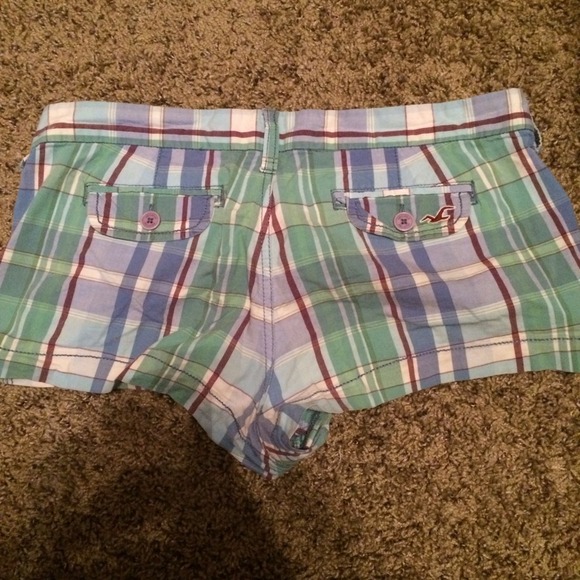 HOLLISTER SHORTS - Picture 2 of 2