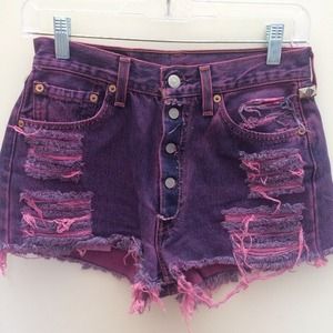 Pink customized denim Levi's shorts with studs