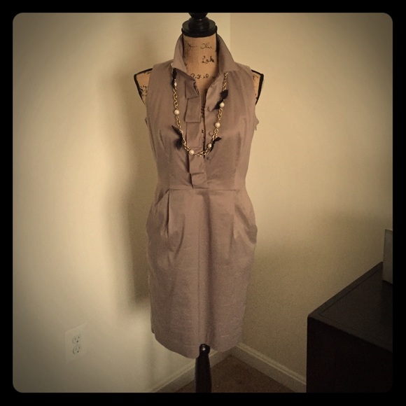 Sleeveless sheath dress - Picture 1 of 3