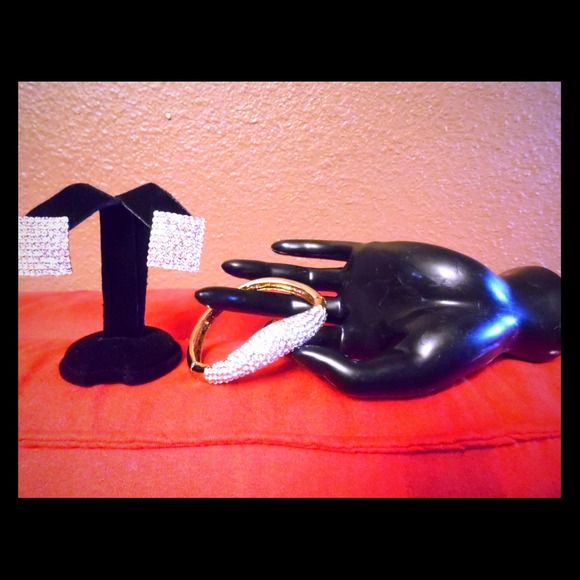 NWOT Bangle and Earring!