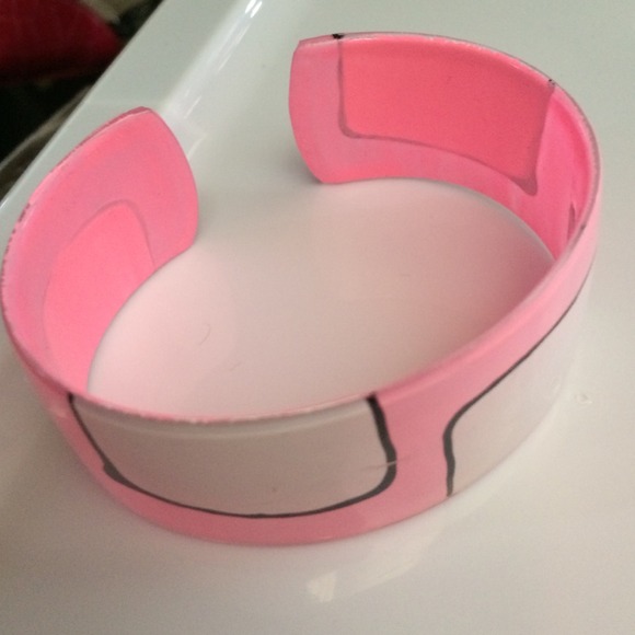 New Pink & White Cuff Bracelet! - Picture 2 of 2