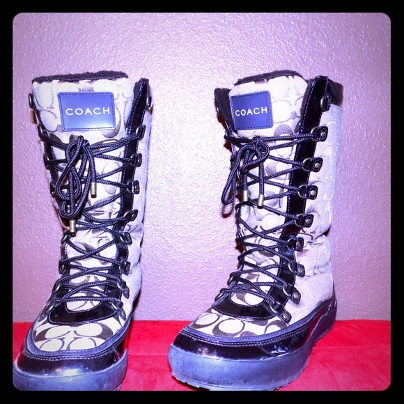 Authentic Coach Peggey Boots size 8