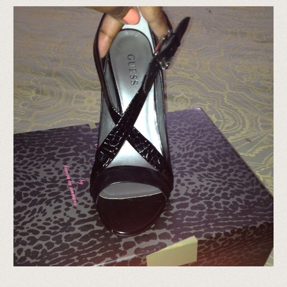 Guess heels