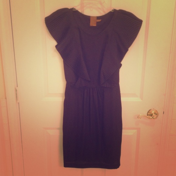 Ali Ro flutter sleeve dress