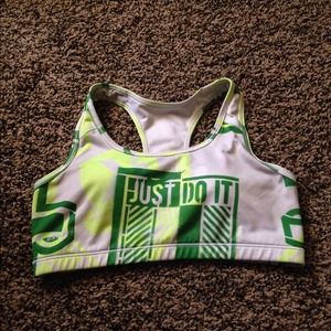 Drifit Nike Sports Bra & comic skirt BUNDLE