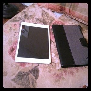 SOLD 16gb iPad Mini