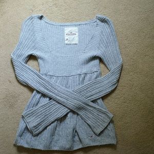 Hollister sweater