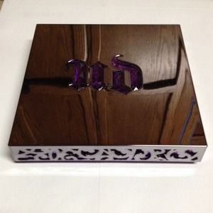 Urban Decay 15 Year Anniversary Eyeshadow Palette