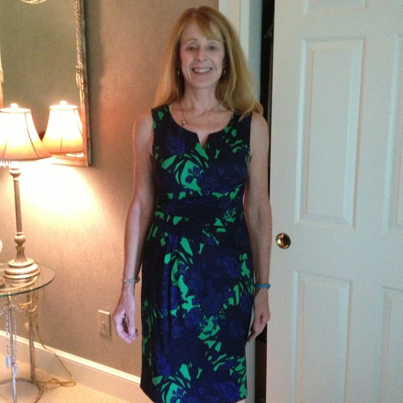 Kay Unger New York dress. - Picture 1 of 3