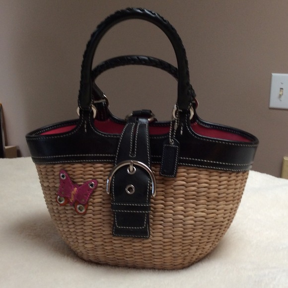 Coach AUTHENTIC straw bucket handbag