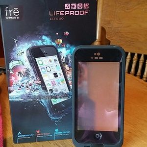 Life proof fre case iPhone 5c
