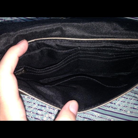 Metallic coach wallet/clutch w/ strap, never used! - Picture 4 of 4