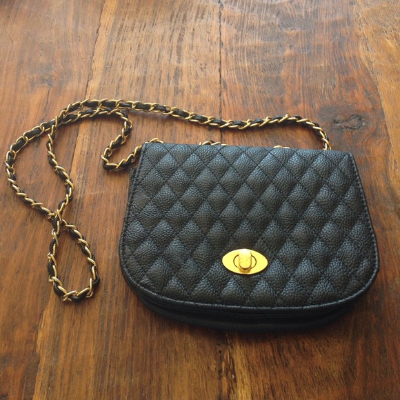 Handbags - Black Quilted Crossbody Bag