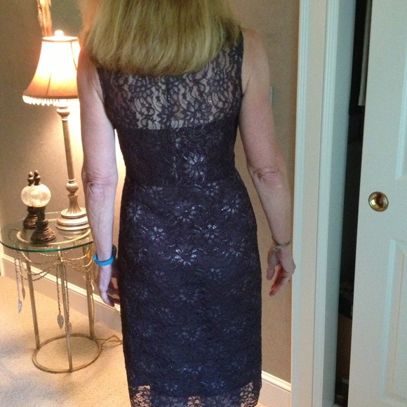 BCBGMAXAZRIA brown lace dress. - Picture 2 of 3