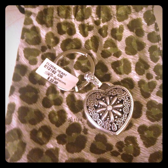 Heart locket Keychain