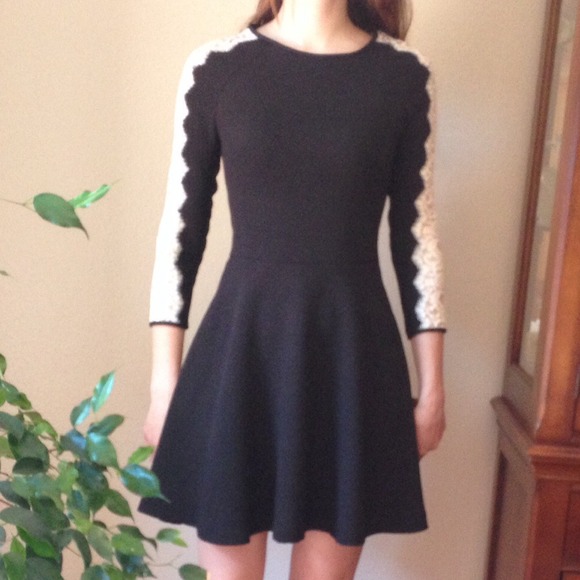 SOLD 🎀 HP 🎀 Black Party Dress NWT - Picture 2 of 3