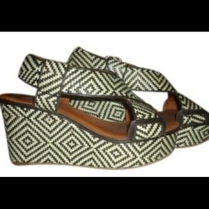 Lucky brand tribal print wedge