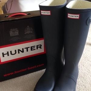 BRAND NEW Navy Hunter Boots! Make an offer!