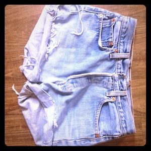 Levi high waist shorts!!!