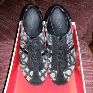 Coach T-shoes