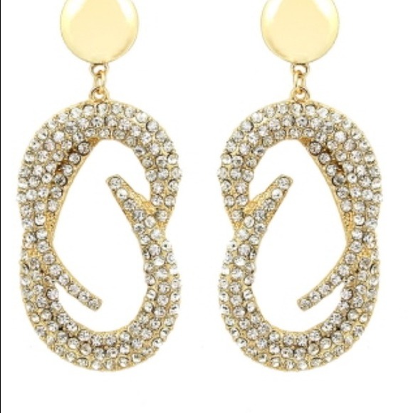 Metal Drop Statement Crystal and Gold Earring