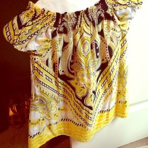 Beautiful yellow top with design