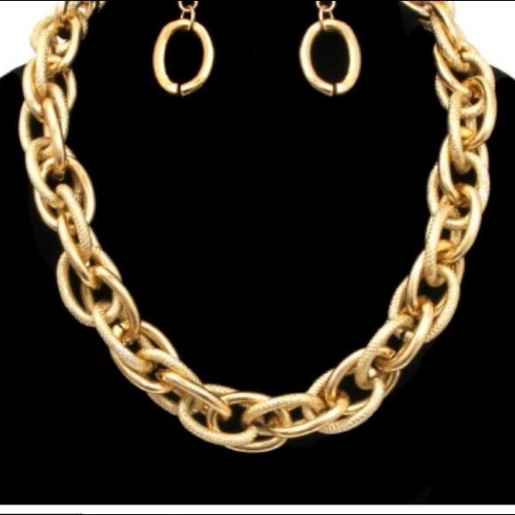 Hammered Textured Mixed Chain Necklace