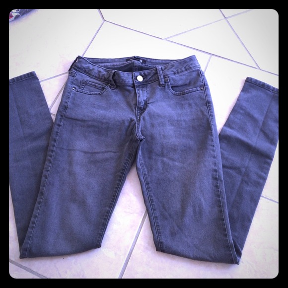 $11 TODAY! Grey forever 21 jeans!