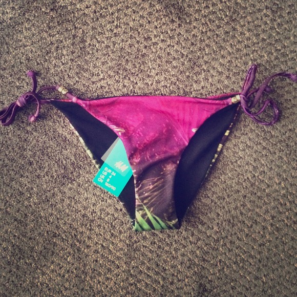 H&M NWT size 4 Tropical Purple Bikini Swimsuit