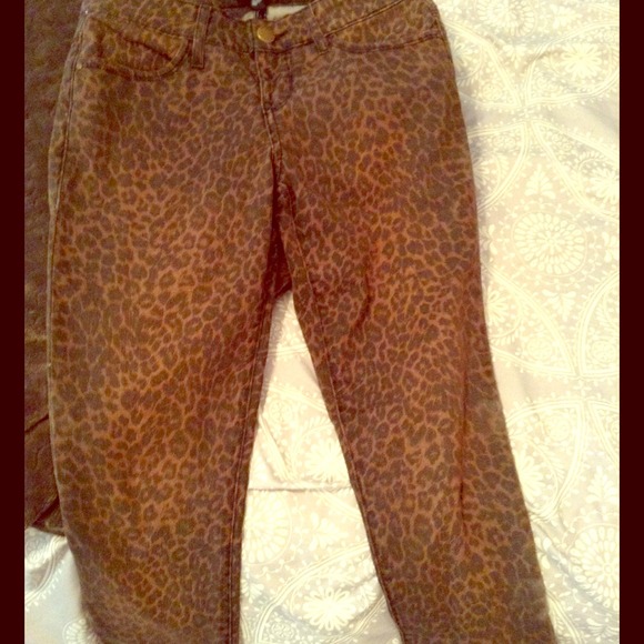 Leopard print jeans