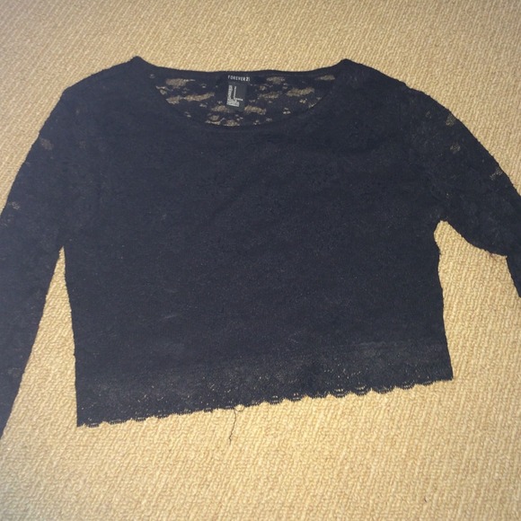 Black lace Crop top 👚