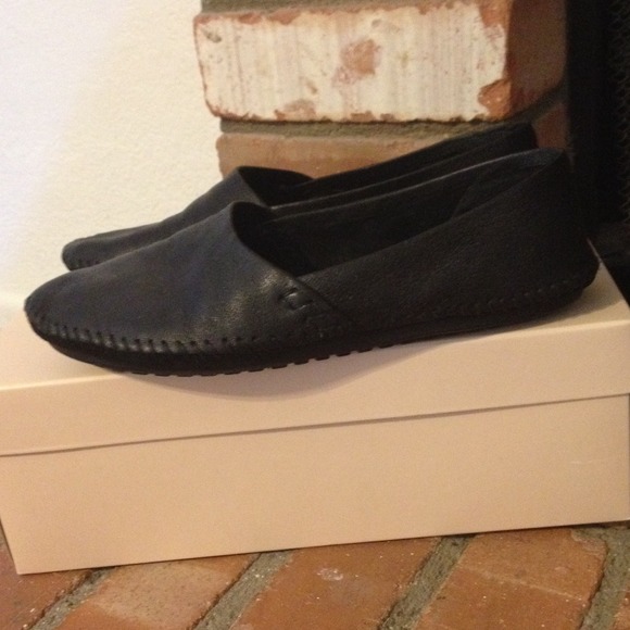 BCBGeneration Flats
