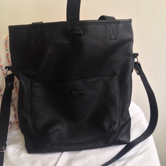 SOLD ZARA Cross shoulder schoolbag