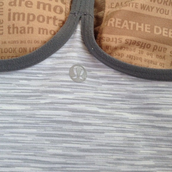 ❌BUNDLED Lululemon grey stripe tank - Picture 3 of 3