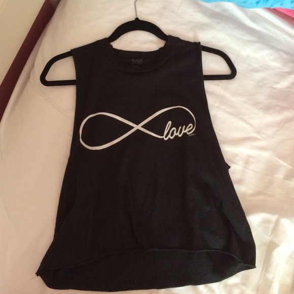 Brandy Melville Two Shirts! - Picture 2 of 4