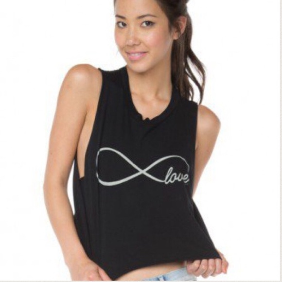 Brandy Melville Two Shirts! - Picture 4 of 4