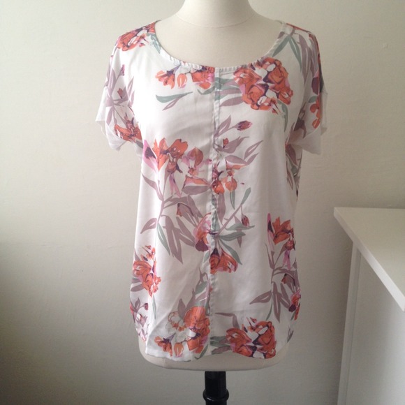 JOE FRESH Floral shell top