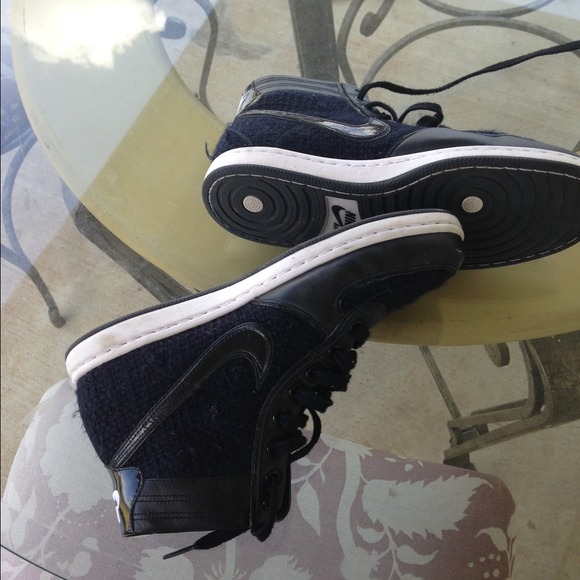 Add pics - Picture 3 of 4