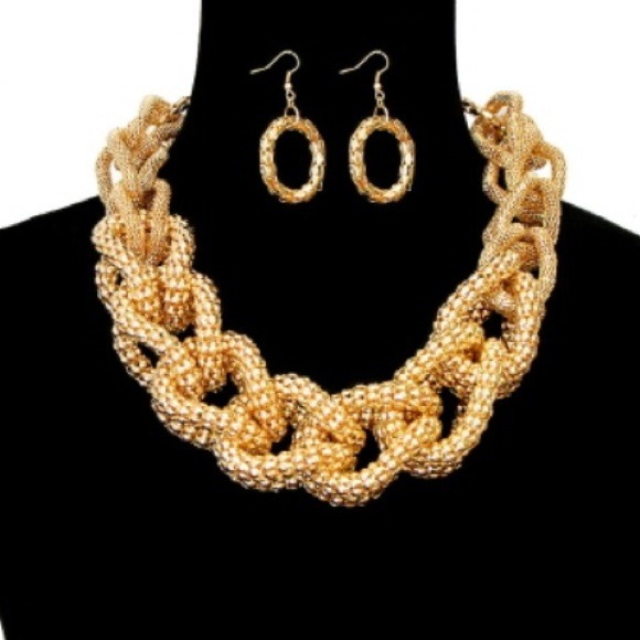 Gold Mesh Chain Necklace