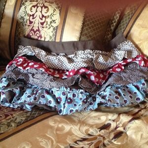 Thirty-one skirt for a purse.