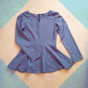 🍁Grey light weight peplum top🍁