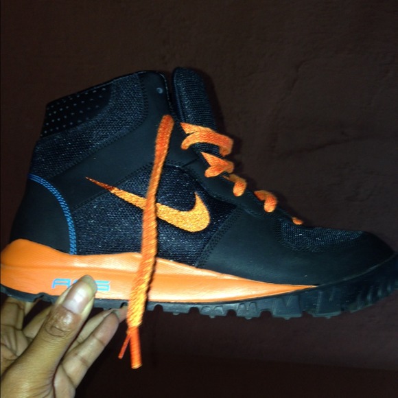 Nike acg boots size 11.5