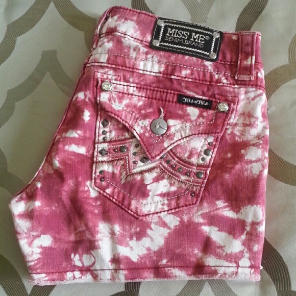 Miss me Pink and white tyed eye shorts