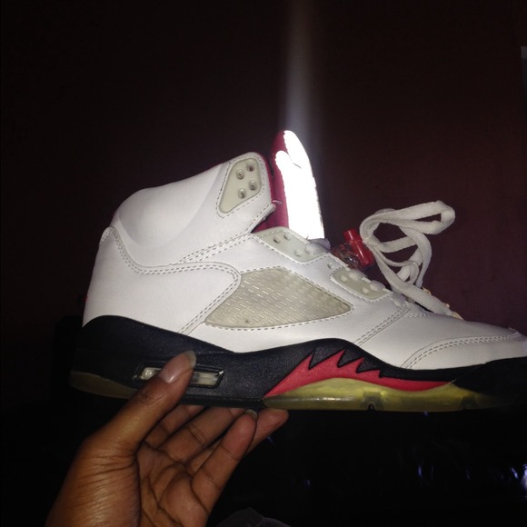 Jordan Fire Red 5's ✳️sold✳️